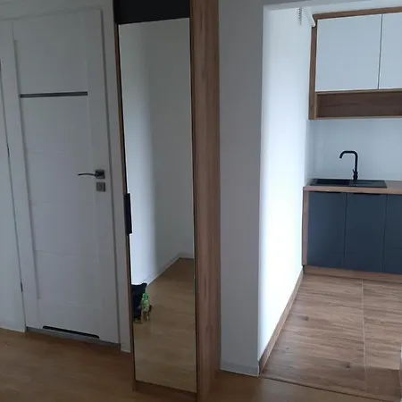 Broniewskiego 50m Centrum *